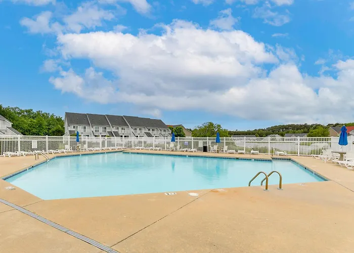 Pool Access & 2 Mi To Beach! Ocean Escape Holiday home