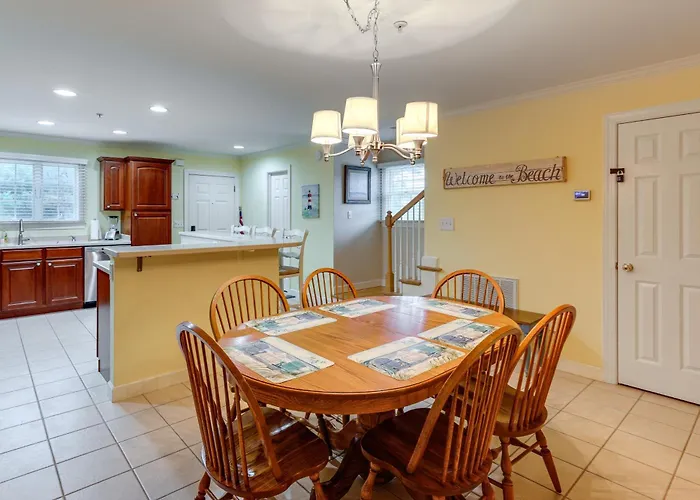 Pool Access & 2 Mi To Beach! Ocean Escape Holiday home