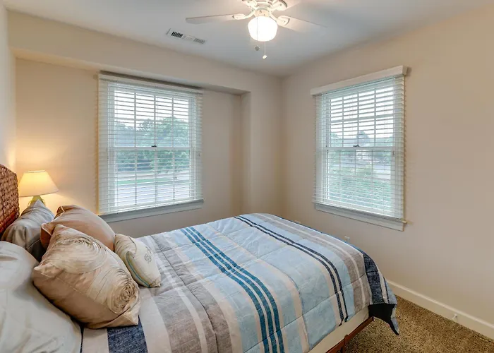 Pool Access & 2 Mi To Beach! Ocean Escape