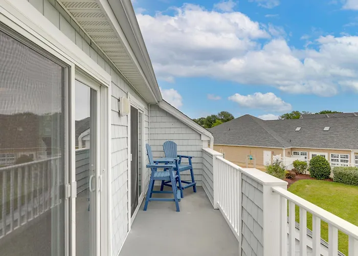 Pool Access & 2 Mi To Beach! Ocean Escape